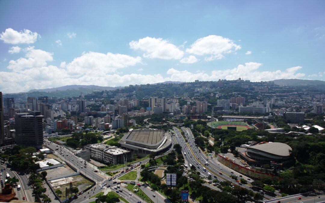 UCV Noticias: Rector Víctor Rago abordó situación de la Zona Rental Norte de la UCV junto a la ministra de Educación Universitaria